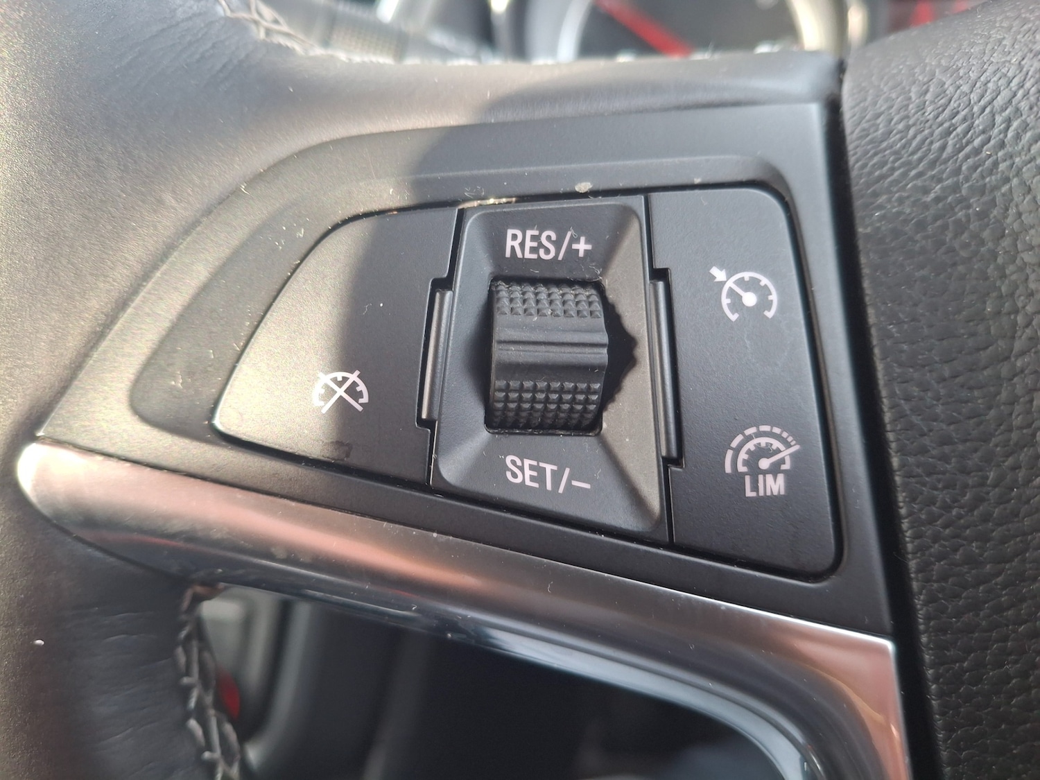 Used Vauxhall Mokka 2015 for sale - 77447040: Photo 15