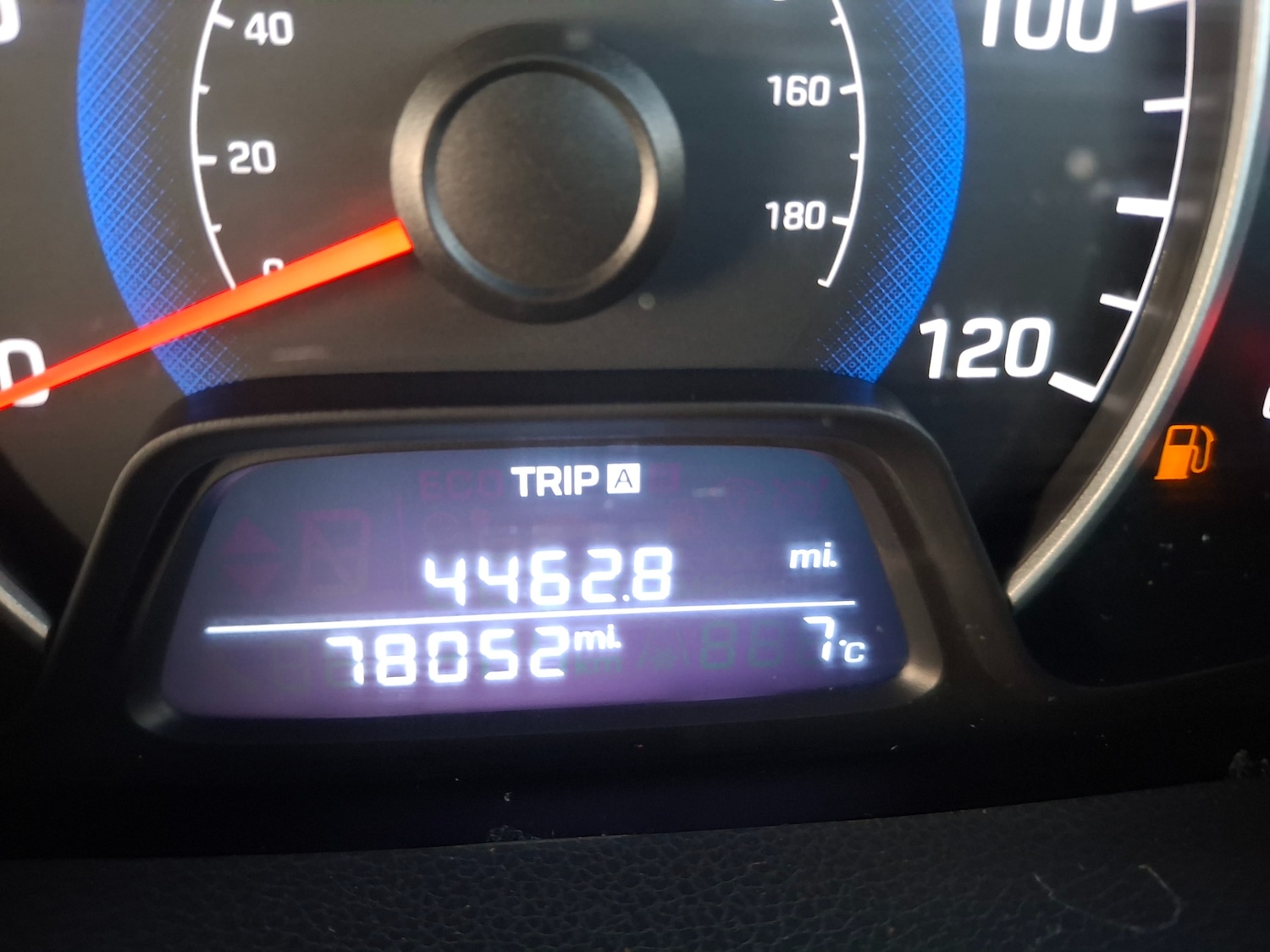 Used Hyundai i10 2015 for sale - 76694389: Photo 10