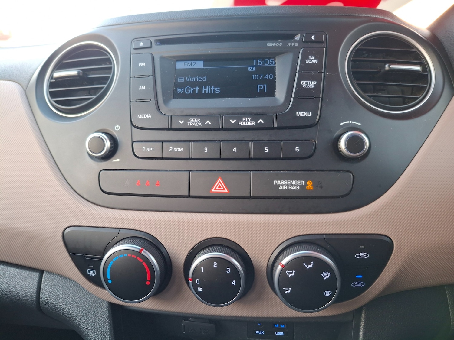 Used Hyundai i10 2015 for sale - 76694389: Photo 11