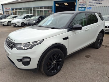 Used Land Rover Discovery Sport 2018 for sale - 78282625: Photo