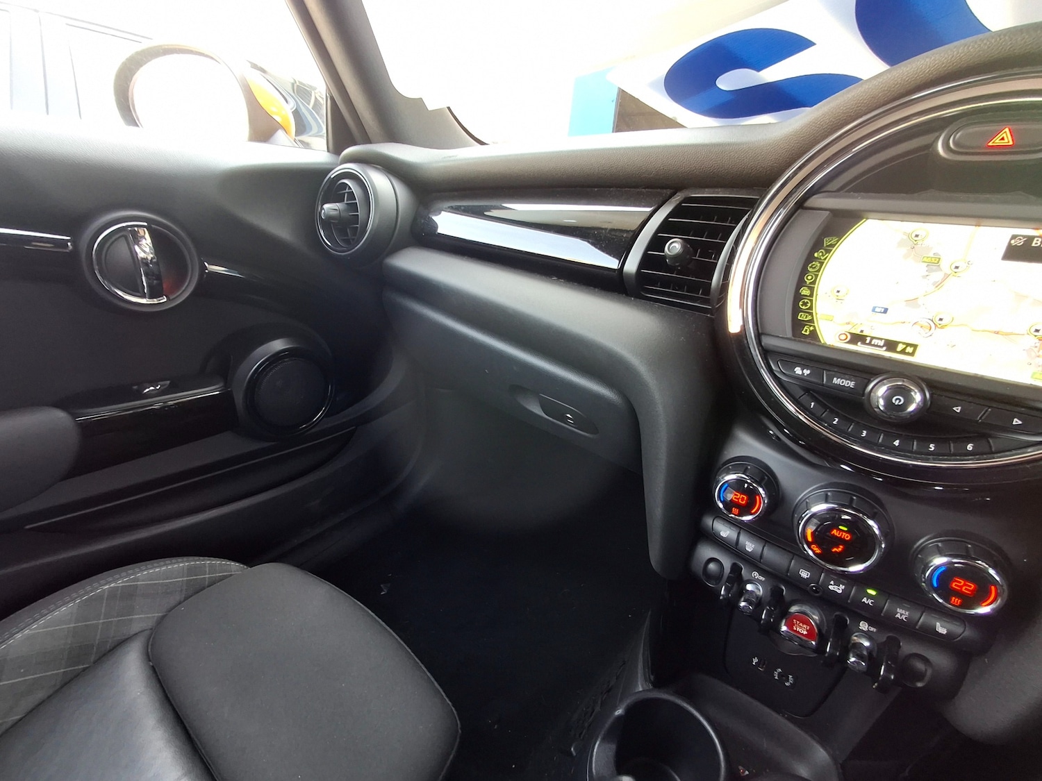 Used MINI Convertible 2016 for sale - 78162633: Photo 23