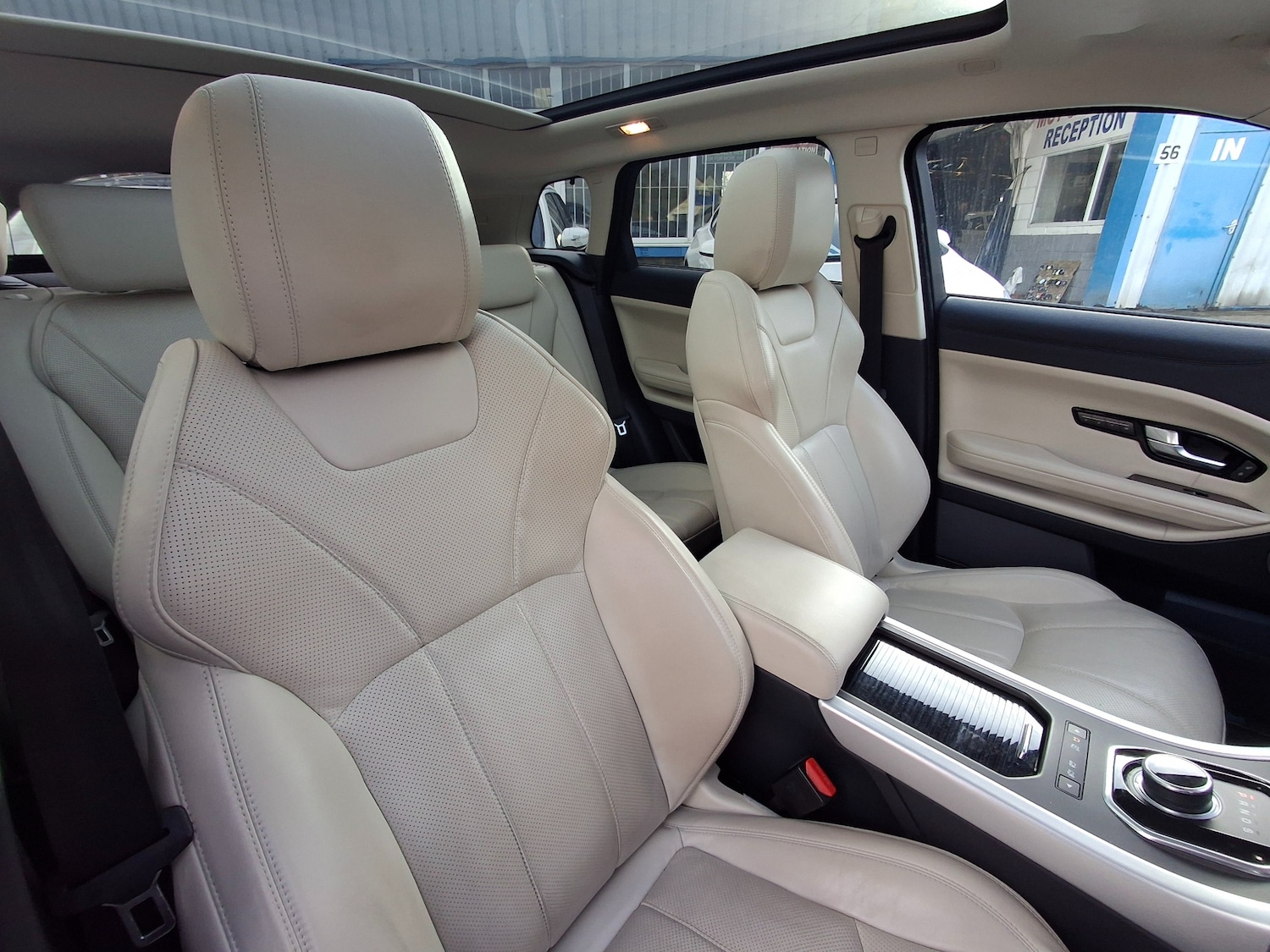 Used Land Rover Range Rover Evoque 2016 for sale - 77450045: Photo 12