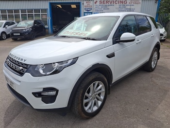 Used Land Rover Discovery Sport 2017 for sale - 79030207: Photo