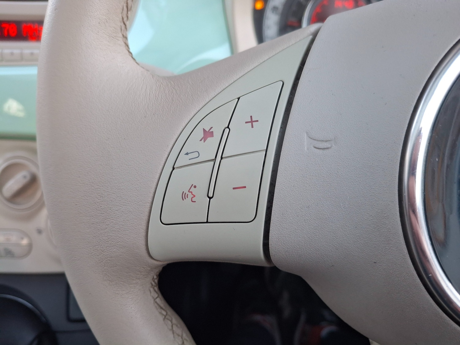 Used Fiat 500 2014 for sale - 76958560: Photo 16