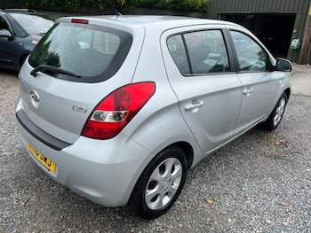 Used Hyundai i20 2010 for sale - 78882222: Photo