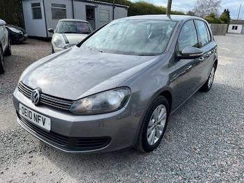 Used Volkswagen Golf 2010 for sale - 77819699: Photo