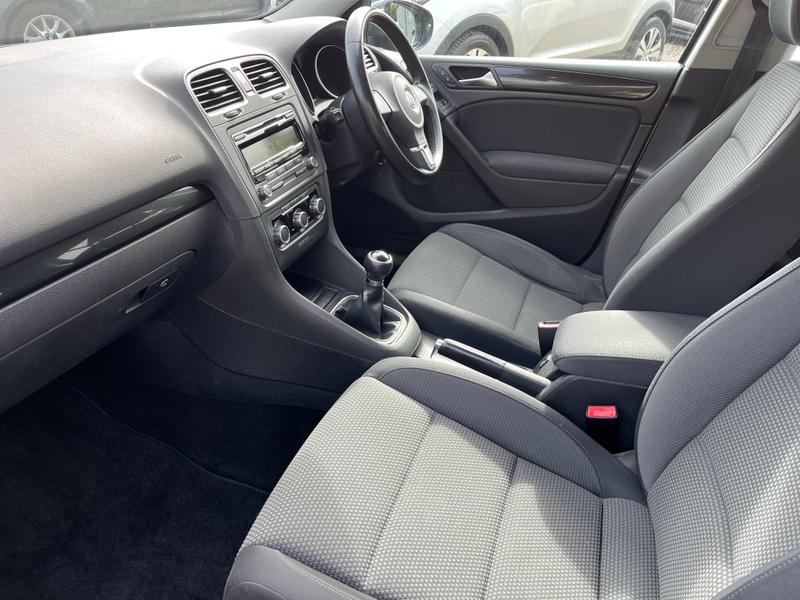 Used Volkswagen Golf 2010 for sale - 77819699: Photo 6