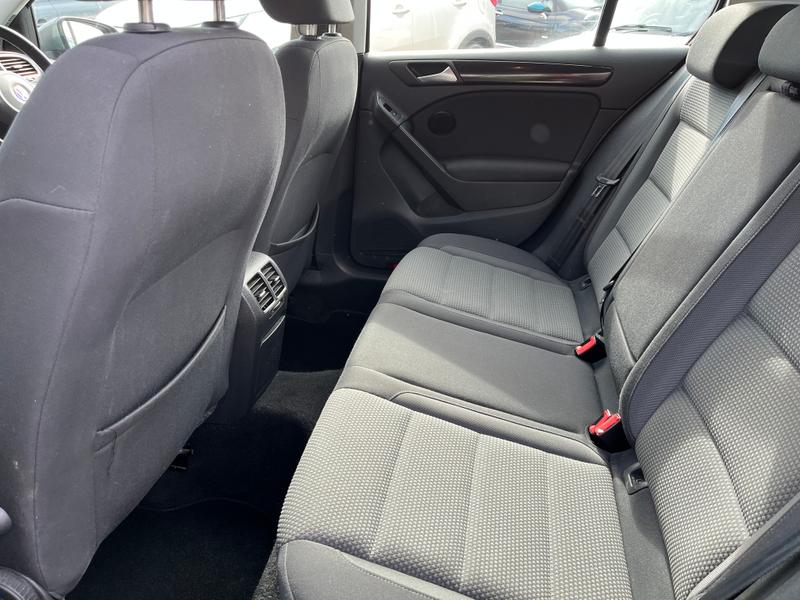 Used Volkswagen Golf 2010 for sale - 77819699: Photo 7