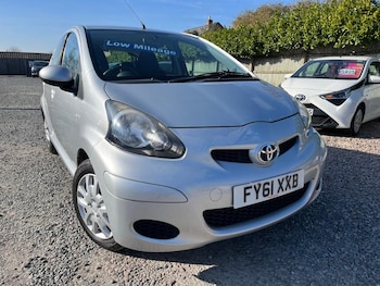 Used Toyota AYGO 2011 for sale - 77975897: Photo