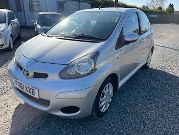 Used Toyota AYGO 2011 for sale - 77975897: Photo
