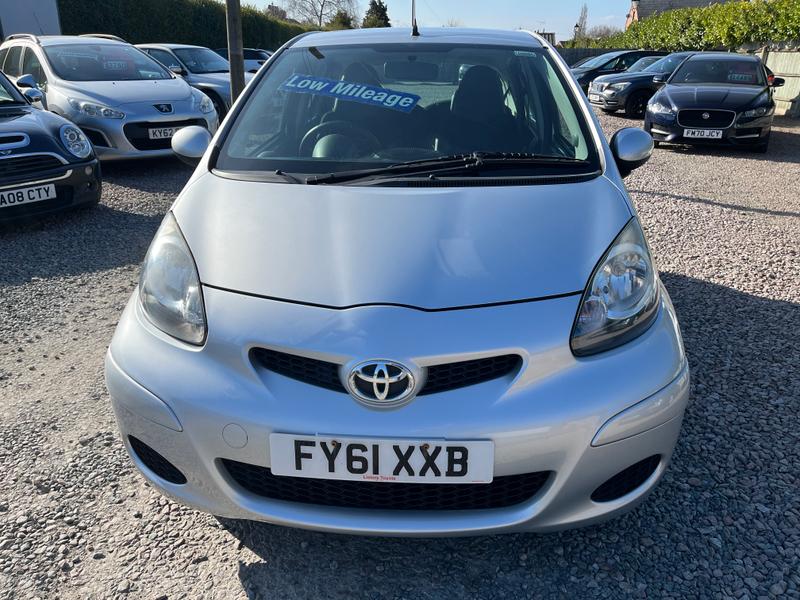 Used Toyota AYGO 2011 for sale - 77975897: Photo 5