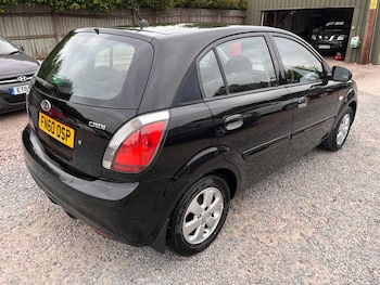 Used Kia Rio 2010 for sale - 79536133: Photo