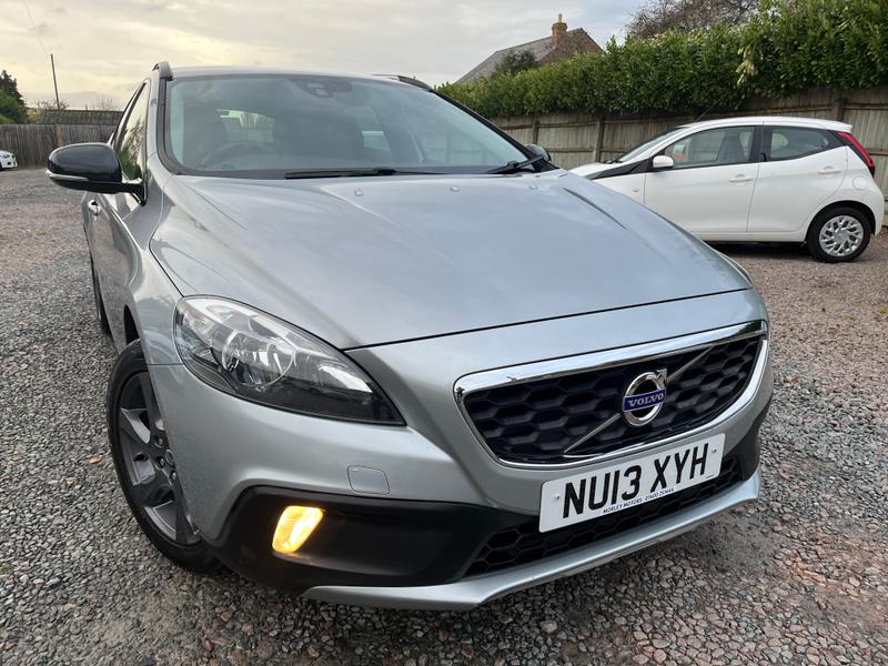 Used Volvo V40 2013 for sale - 76834675: Photo 1