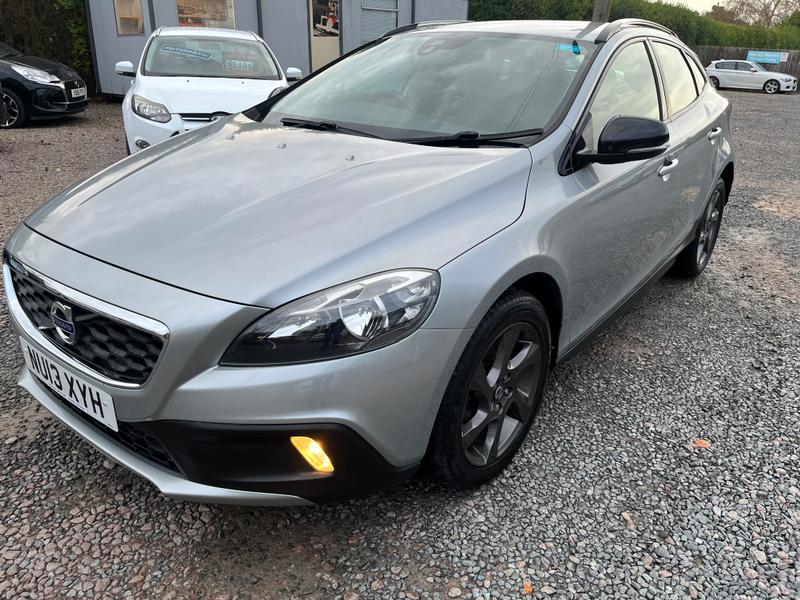 Used Volvo V40 2013 for sale - 76834675: Photo 4