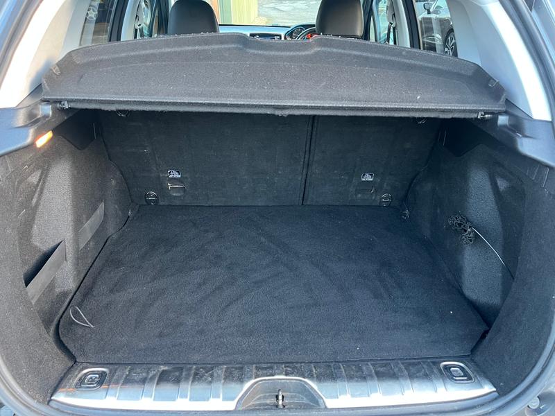 Used Peugeot 2008 2017 for sale - 76984763: Photo 7