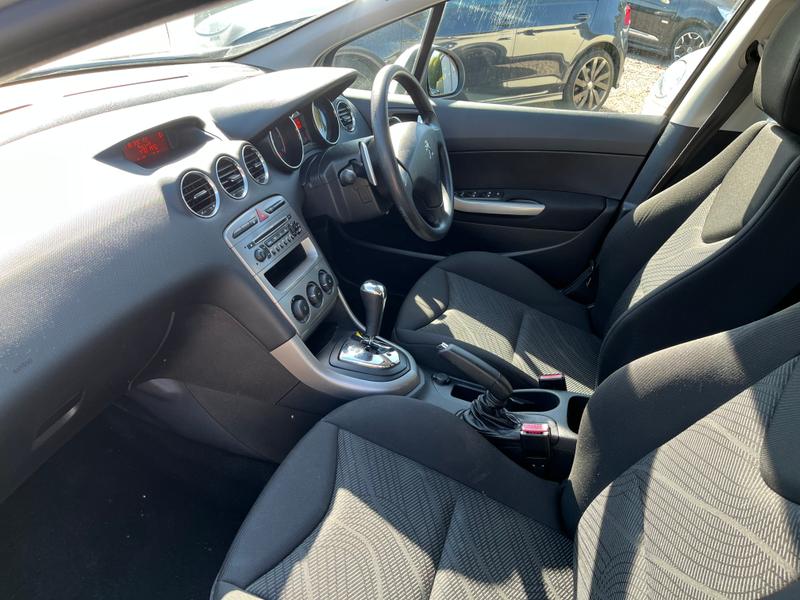 Used Peugeot 308 2012 for sale - 77935065: Photo 6