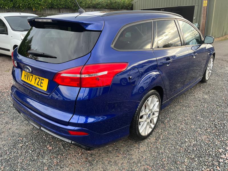 Used Ford Focus 2017 for sale - 76834678: Photo 2