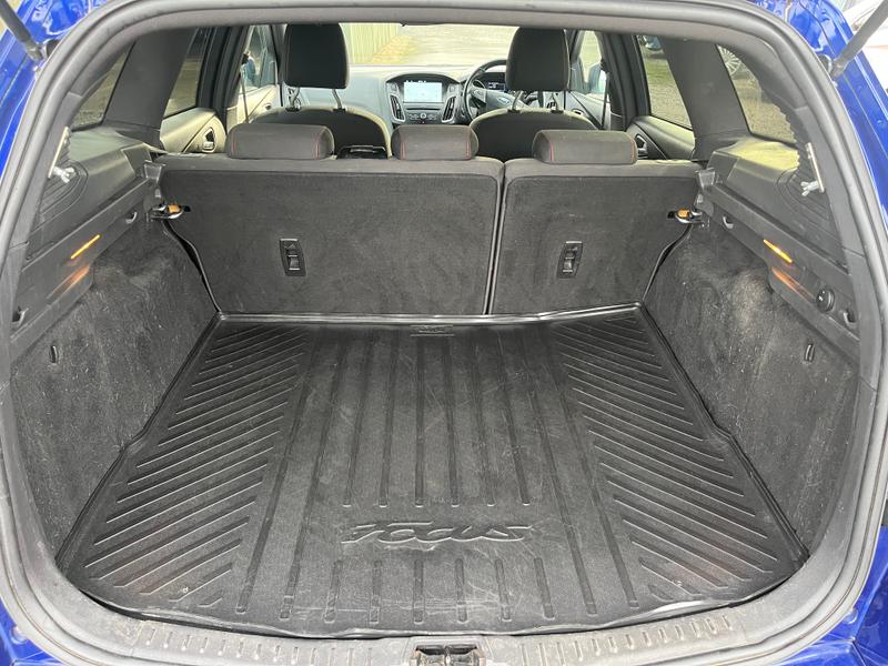 Used Ford Focus 2017 for sale - 76834678: Photo 7