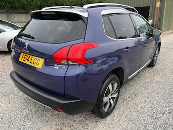 Used Peugeot 2008 undefined for sale - 76834669: Photo
