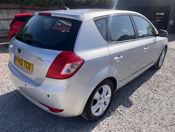 Used Kia Ceed 2012 for sale - 79352533: Photo