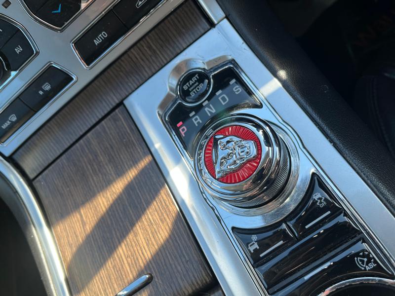 Used Jaguar XF 2014 for sale - 78028645: Photo 10