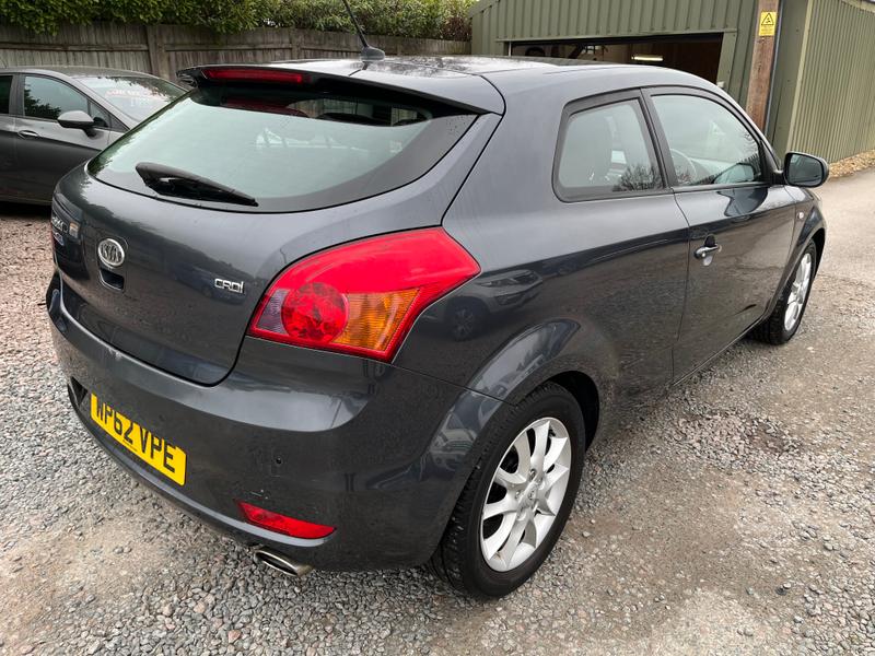 Used Kia Pro Ceed 2013 for sale - 77785533: Photo 2