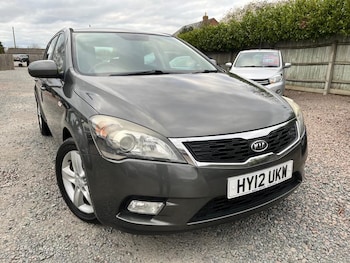 2012 - 1.6 CRDi 2 5dr