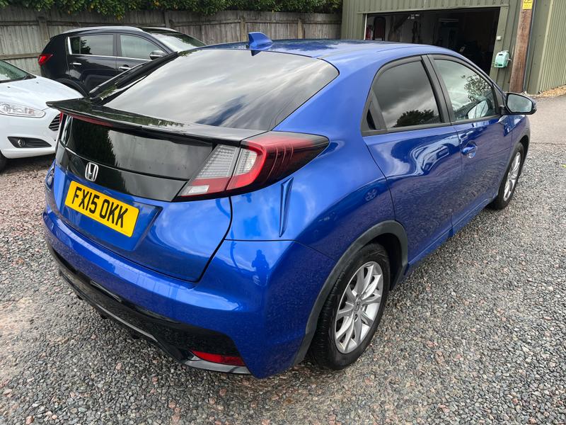 Used Honda Civic 2015 for sale - 76834672: Photo 2