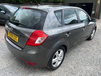 Used Kia Ceed 2010 for sale - 79076874: Photo