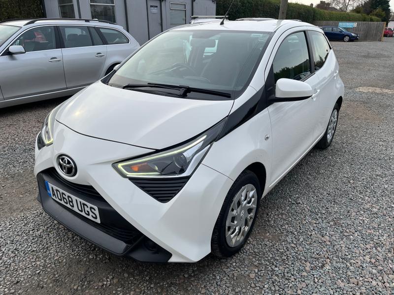 Used Toyota AYGO 2018 for sale - 76834674: Photo 4