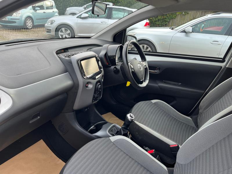 Used Toyota AYGO 2018 for sale - 76834674: Photo 6