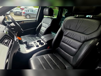 Used Volkswagen Touareg 2013 for sale - 78739519: Photo