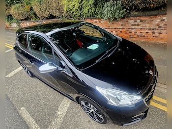 Used Peugeot 208 2016 for sale - 76040997: Photo