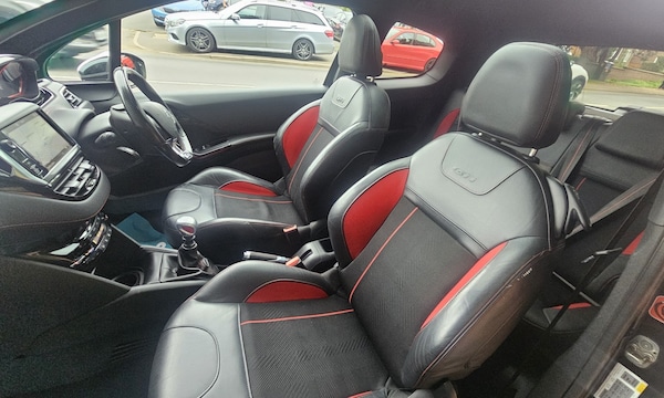 Used Peugeot 208 2016 for sale - 76040997: Photo 4