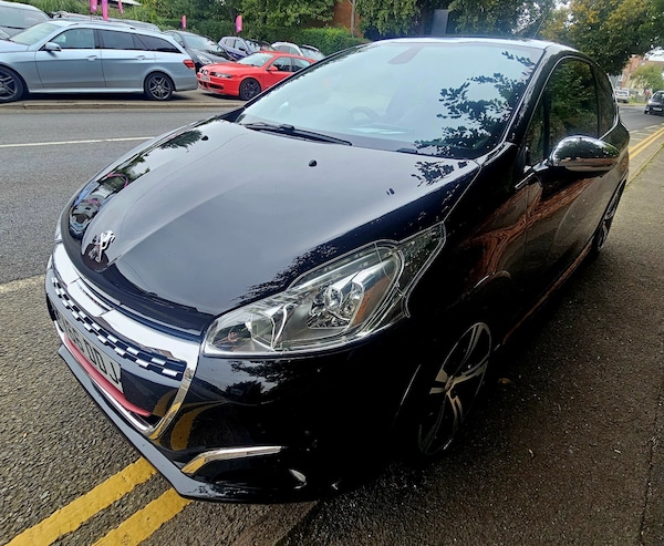 Used Peugeot 208 2016 for sale - 76040997: Photo 6