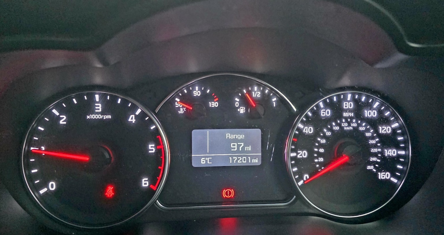 Used Kia Carens 2018 for sale - 77056612: Photo 12