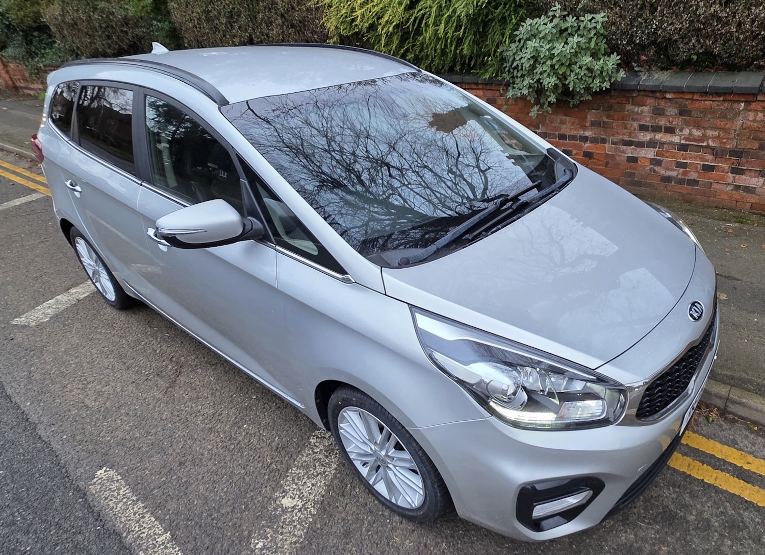 Used Kia Carens 2018 for sale - 77056612: Photo 2