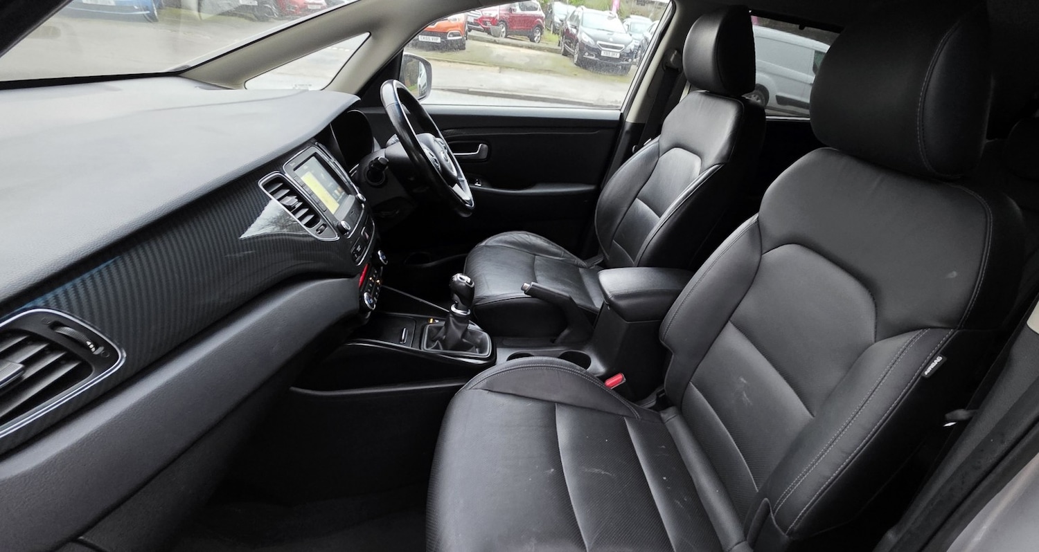 Used Kia Carens 2018 for sale - 77056612: Photo 4