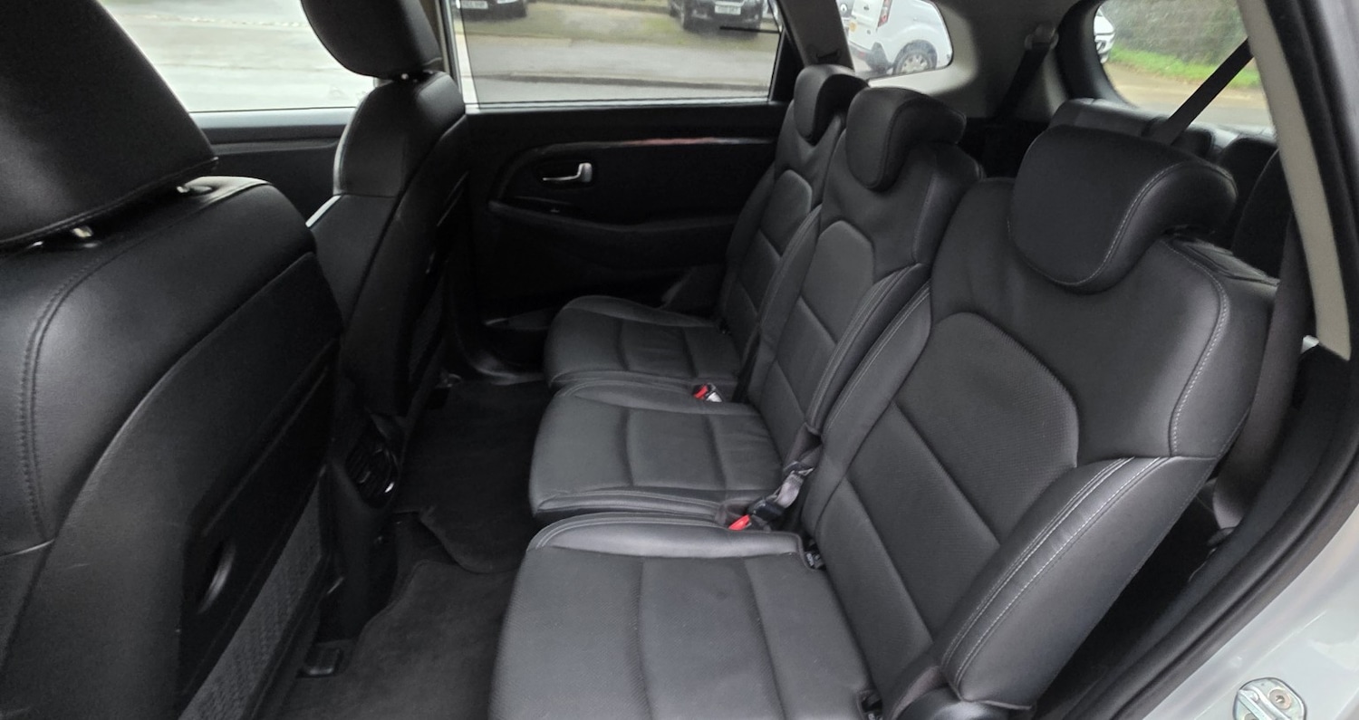 Used Kia Carens 2018 for sale - 77056612: Photo 7