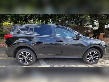 Used Toyota RAV4 2015 for sale - 79608599: Photo