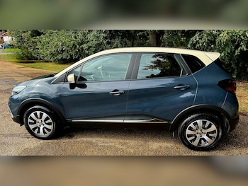 Used Renault Captur 2018 for sale - 75925233: Photo