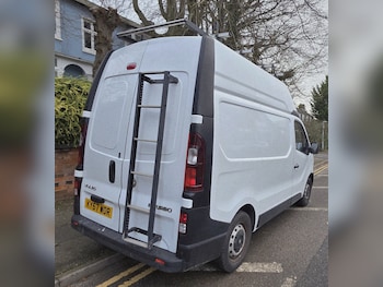 Used Vauxhall Vivaro 2017 for sale - 77089856: Photo