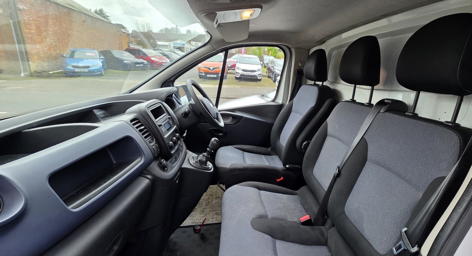 Used Vauxhall Vivaro 2017 for sale - 77089856: Photo 9