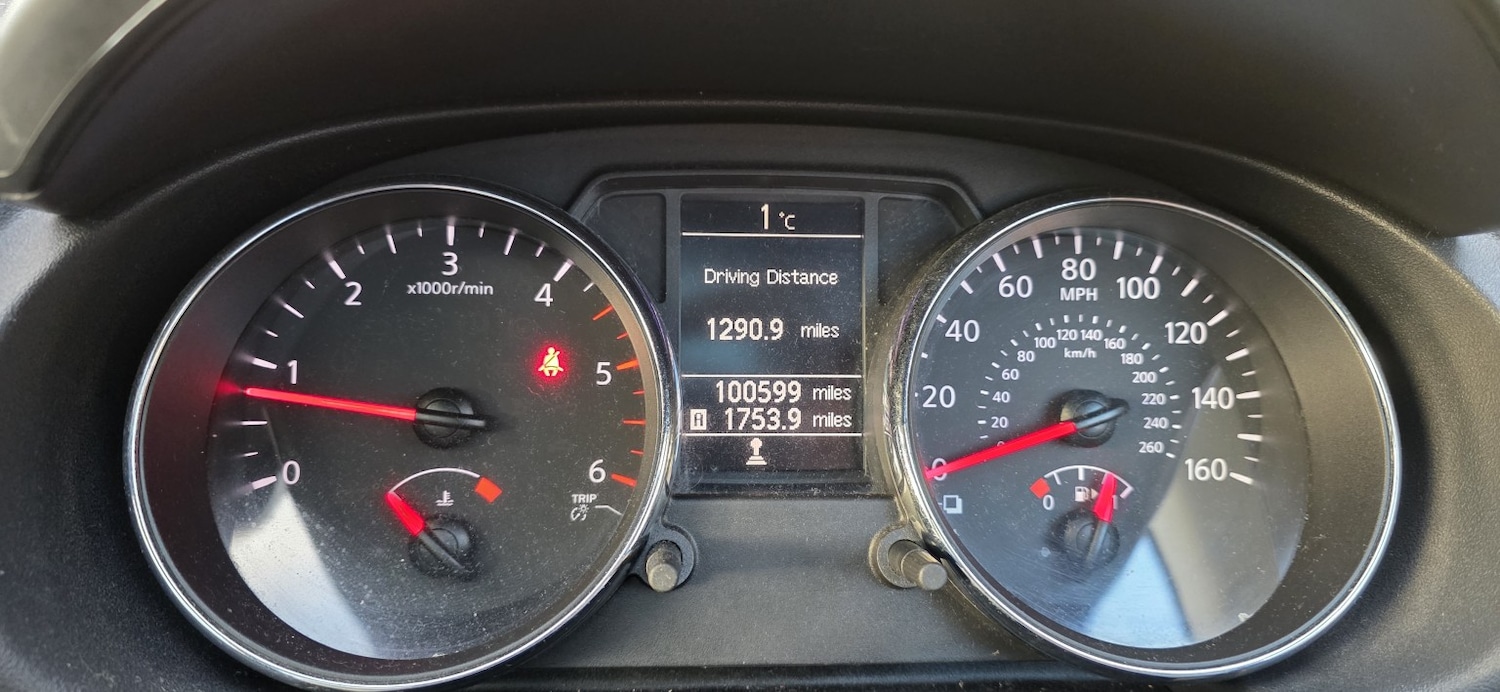 Used Nissan Qashqai 2012 for sale - 77162288: Photo 14