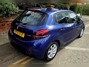 Used Peugeot 208 2017 for sale - 78134980: Photo