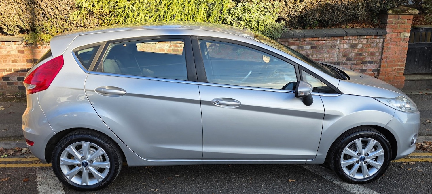 Used Ford Fiesta 2010 for sale - 76656170: Photo 4