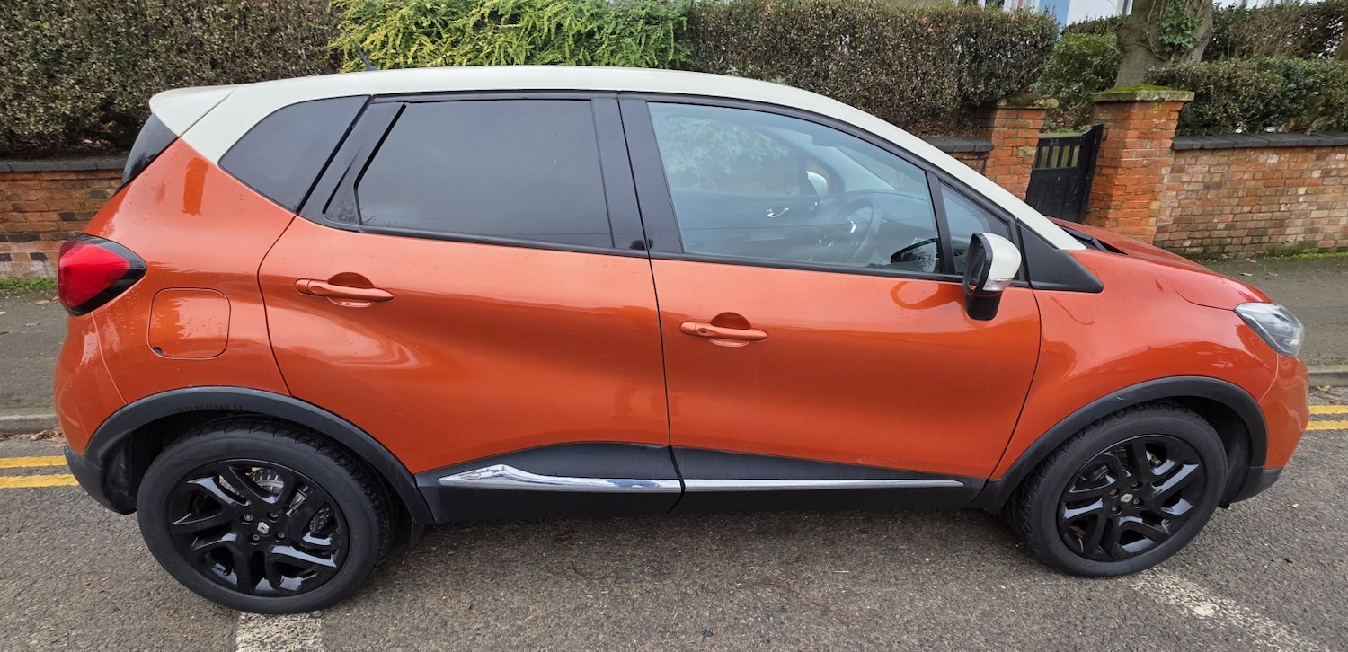 Used Renault Captur 2015 for sale - 77056579: Photo 2