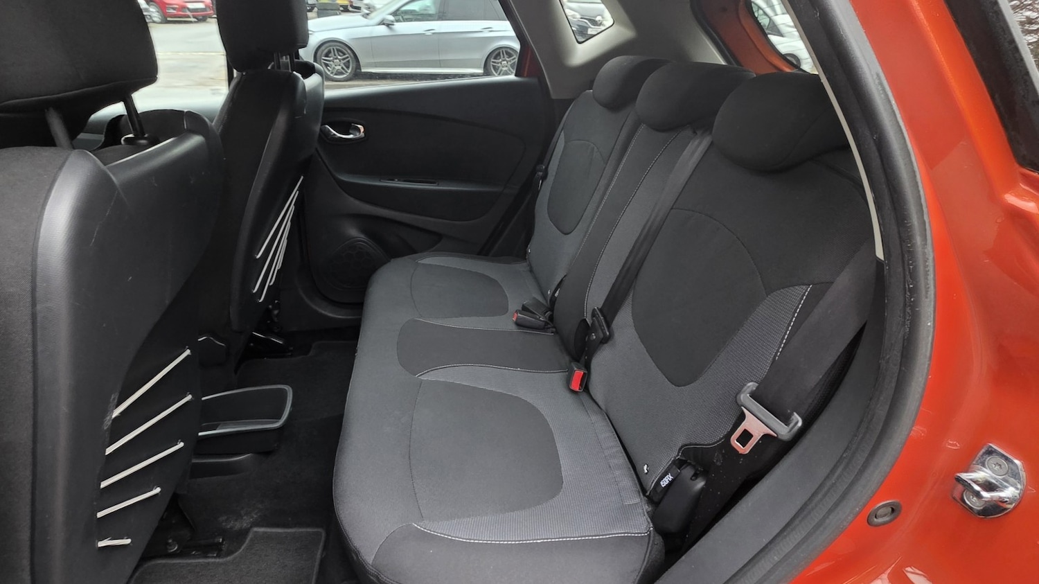 Used Renault Captur 2015 for sale - 77056579: Photo 9