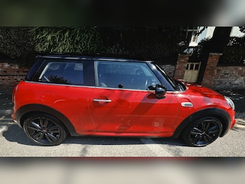 Used MINI Hatch 2018 for sale - 79519521: Photo