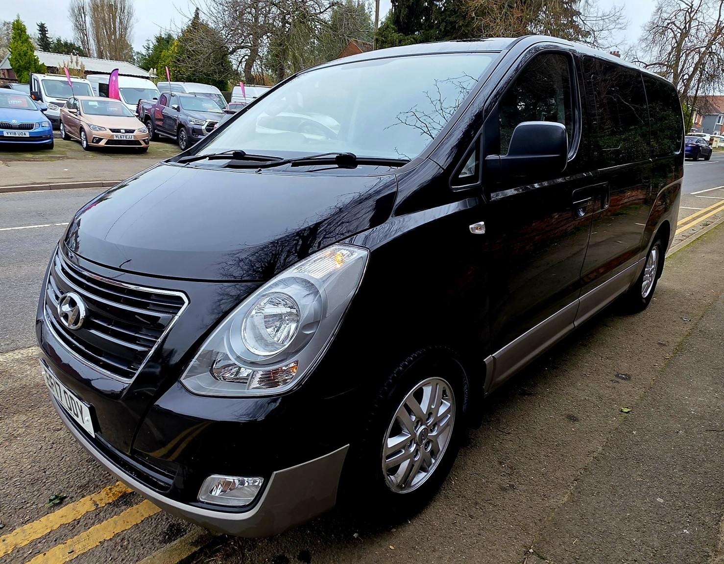 Used Hyundai i800 2017 for sale - 77792912: Photo 2